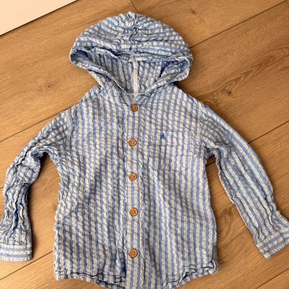 Cute tommy bahama hooded button up
